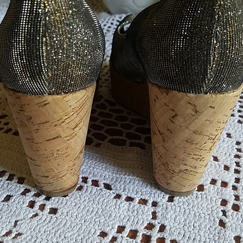 Stuart Weitzman Open Toes Platform Size 7.5 - image 5